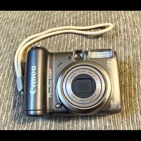 Excellent Condition Canon PowerShot A590 IS Digital Camera - Picture 5 of 11